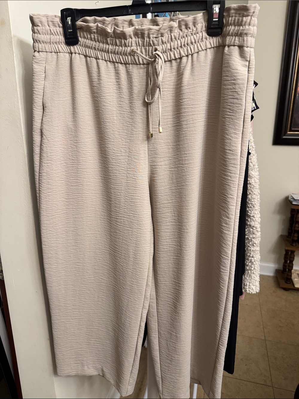 Calvin Klein Women's Wide-Leg Pull-On Pants in Light Beige
